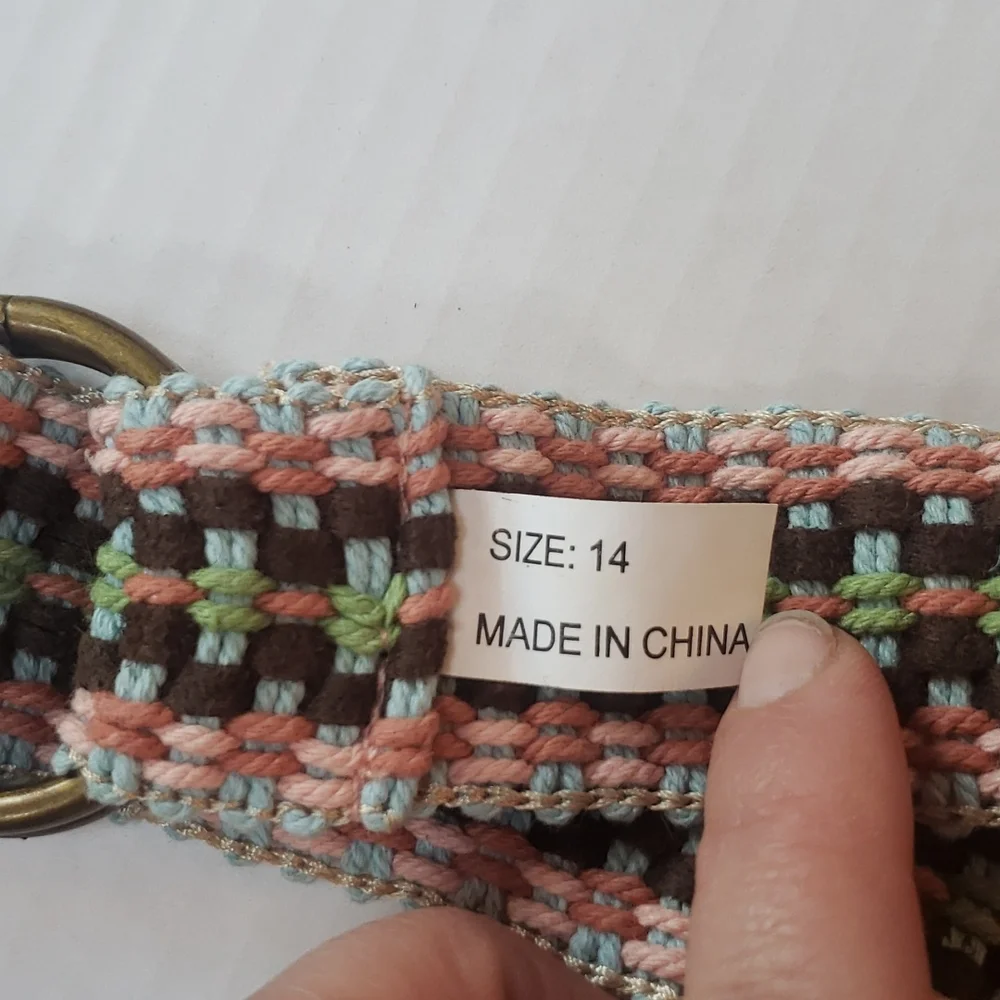 Woven D ring belt.